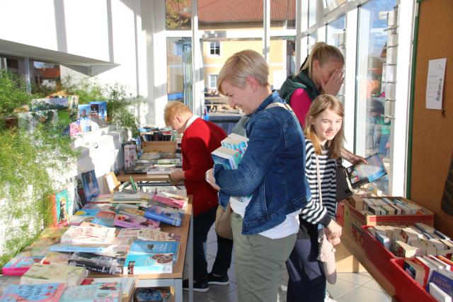 Bücherflohmarkt